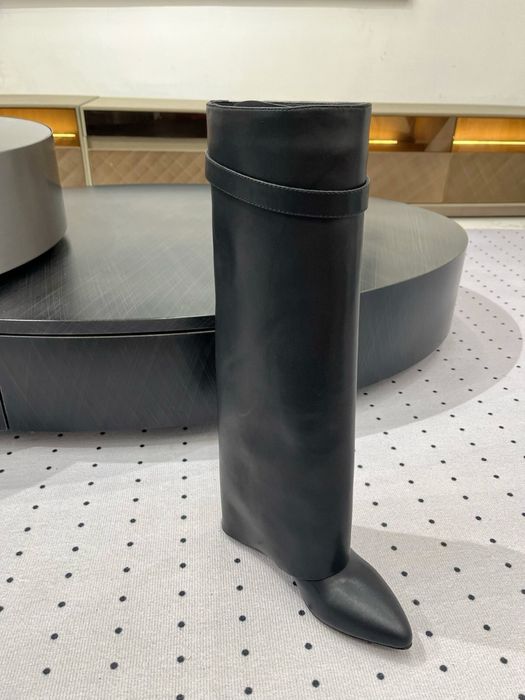 Cizme Givenchy Shark Lock