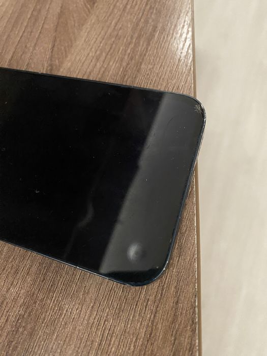 Продам Iphone 13 128hb