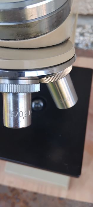 Старинен малък български микроскоп МУ-4