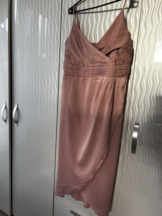 Rochie eleganta NOUA cu eticheta trandafirie