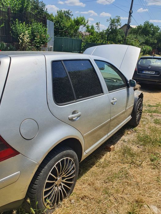 VOLKSWAGEN Golf 2004 — imagine 5