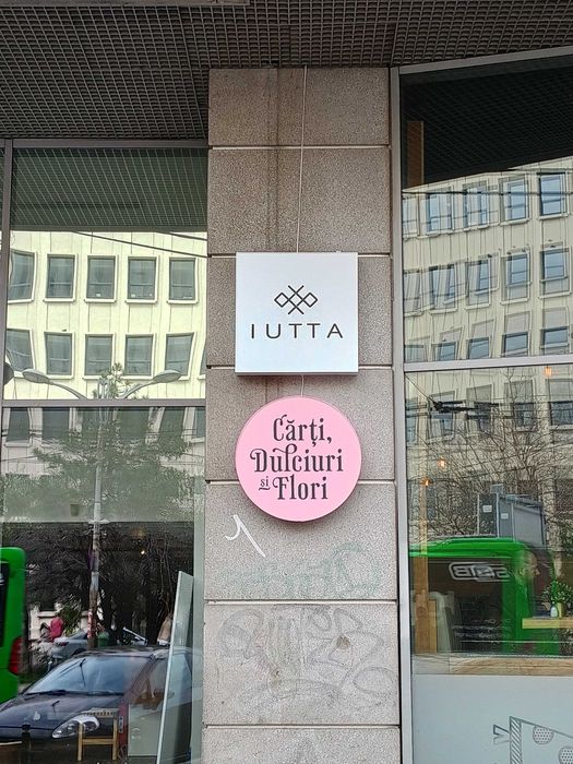 Reclamă luminoasă premium