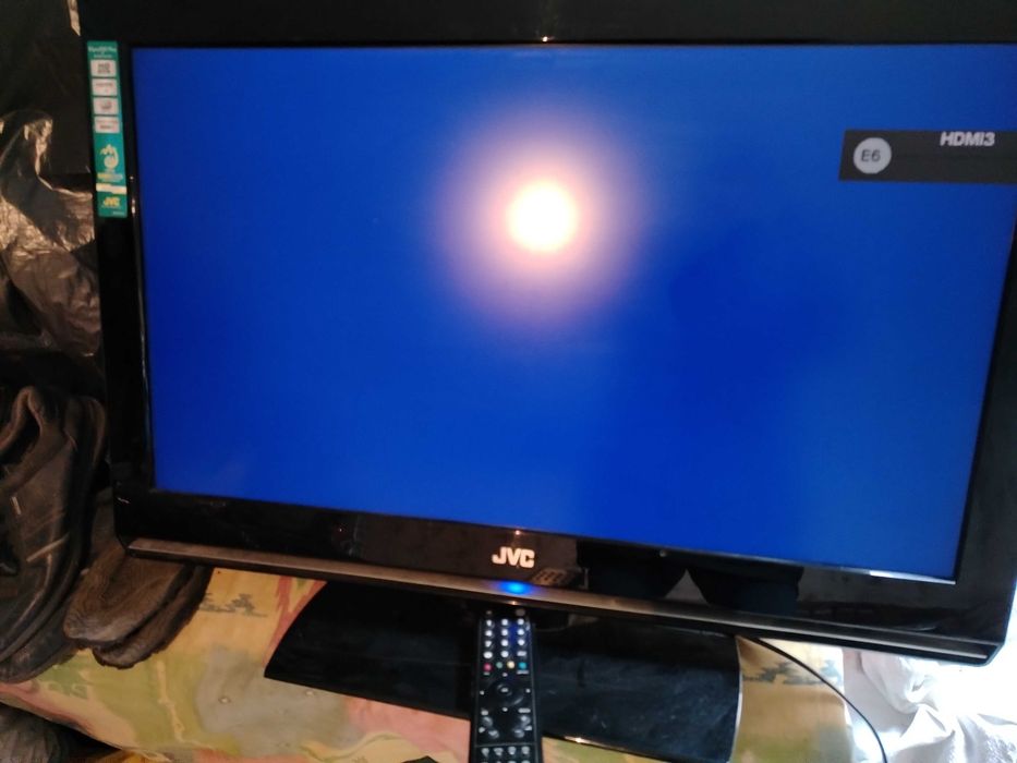 Телевизор LG42LD420, 42инча JVC 32инча