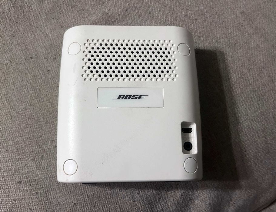 Boxa portabila Bose SoundLink Colour Bluetooth AUX model 415859