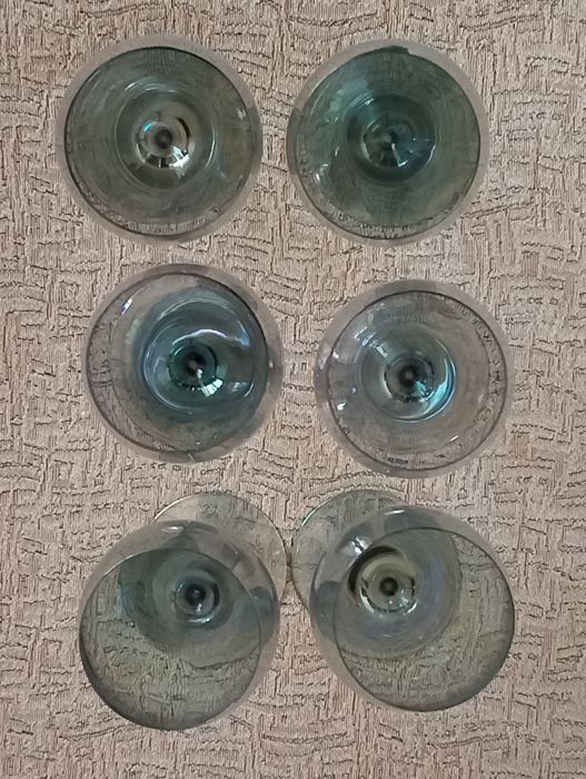 Стъклени  цветни чаши