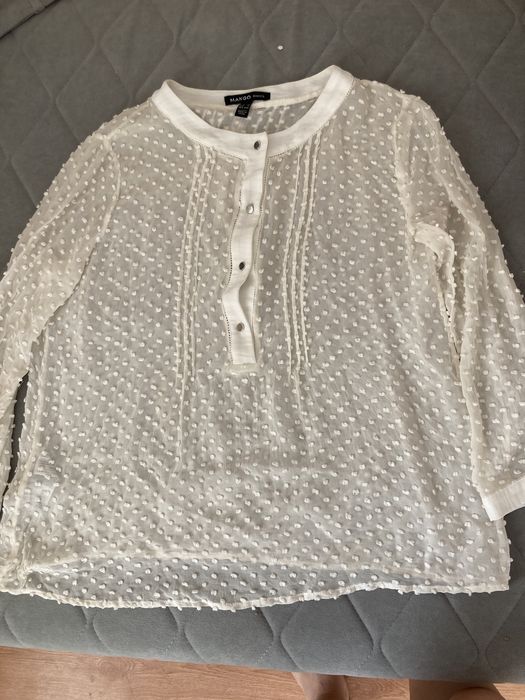 Продам белую блузку