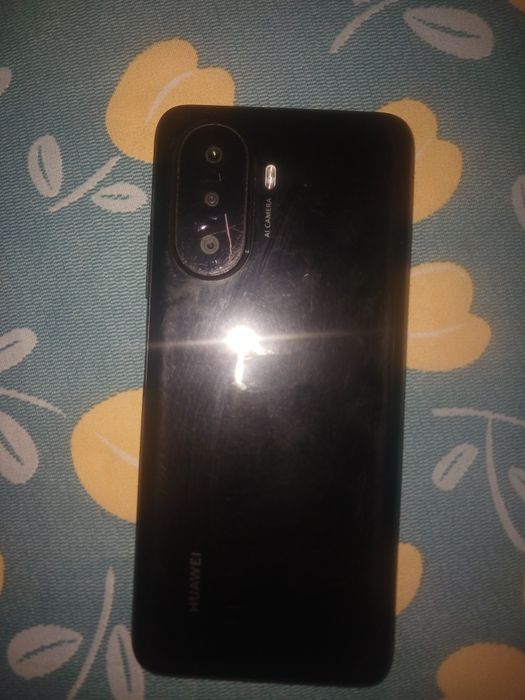 Huawei nova Y 70 sotiladi