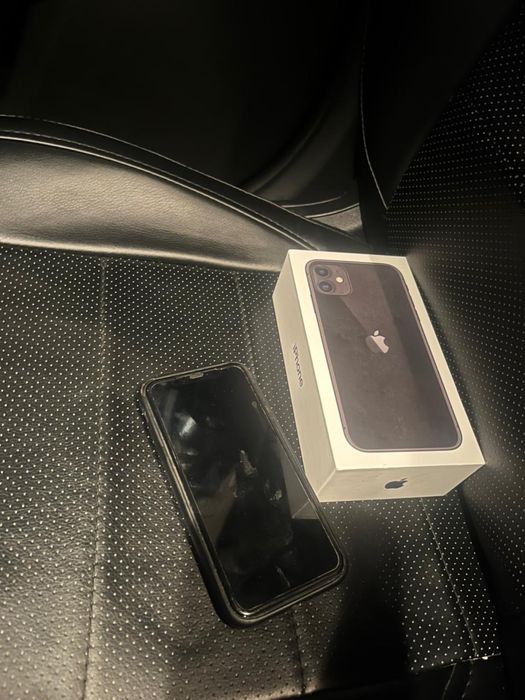 Продаю iphone 11