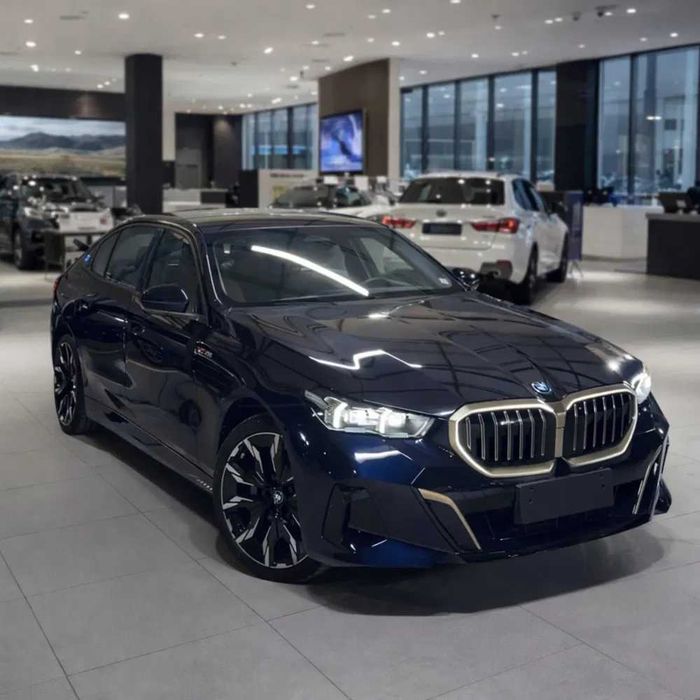 Bmw I5 50 L Sport naxd va halol nasiya