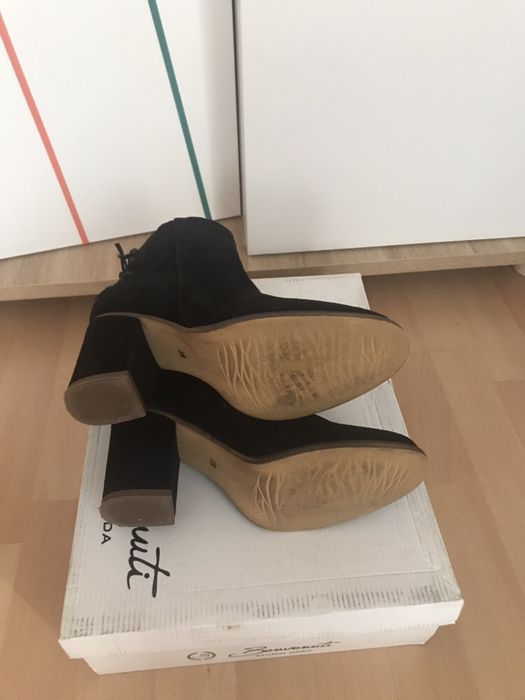 Botine / cizme scurte din piele naturala intoarsa, 39