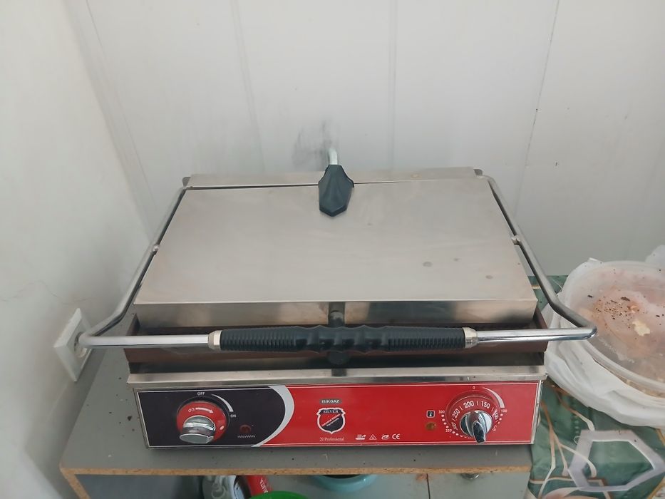 Toster bir yarim oy oldin olingan        silver made in turkey