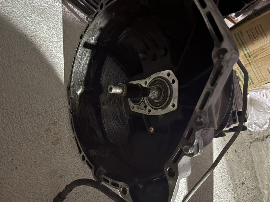 Продам коробку на цешку 202