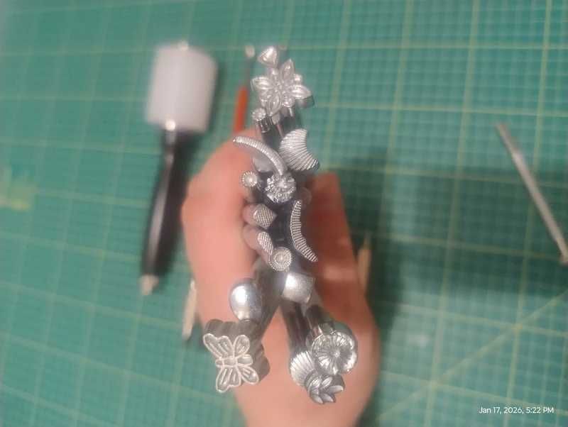 Set 20 stante pielarie + unelte sculptura modelare in piele