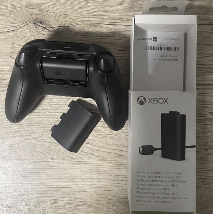 Xbox контролер с батерия