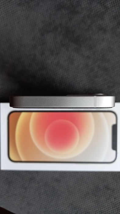 Айфон 12 128GB - перфектен