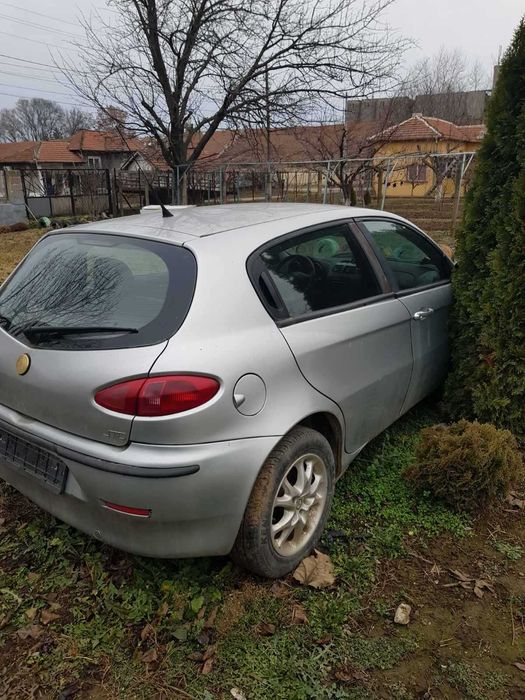 Alfa Romeo 147 на части