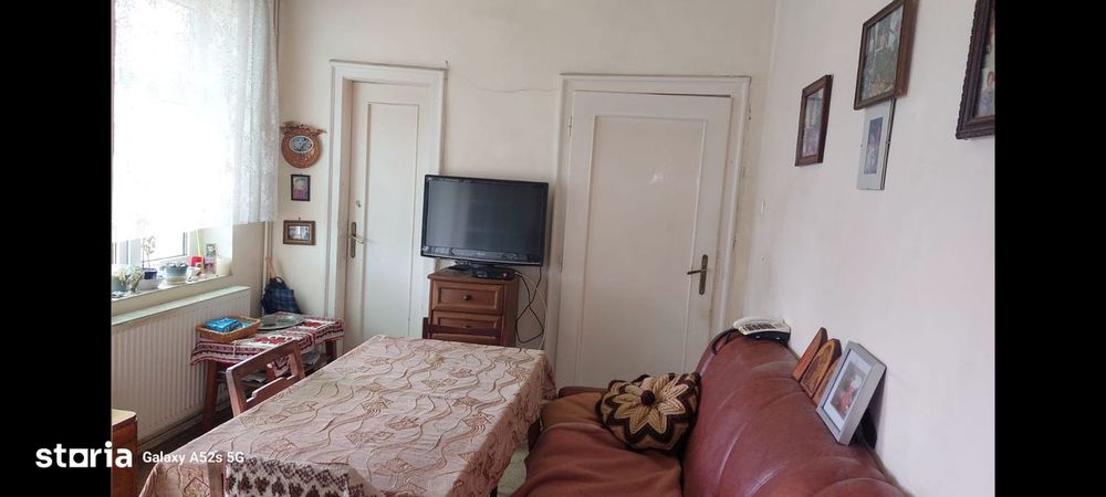 Casă cu pivniță și garaj, în Zona Elisabetin , str Eneas, Timișoara