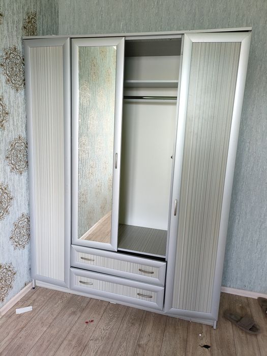 Шкаф сатылады срочно