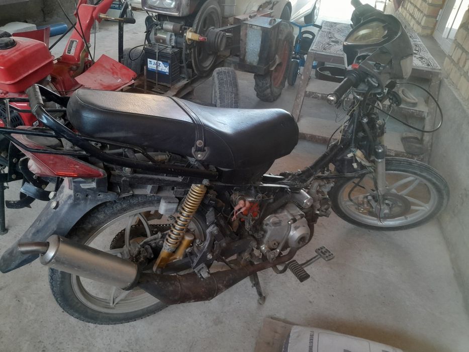 Moped zip star yaponskiy