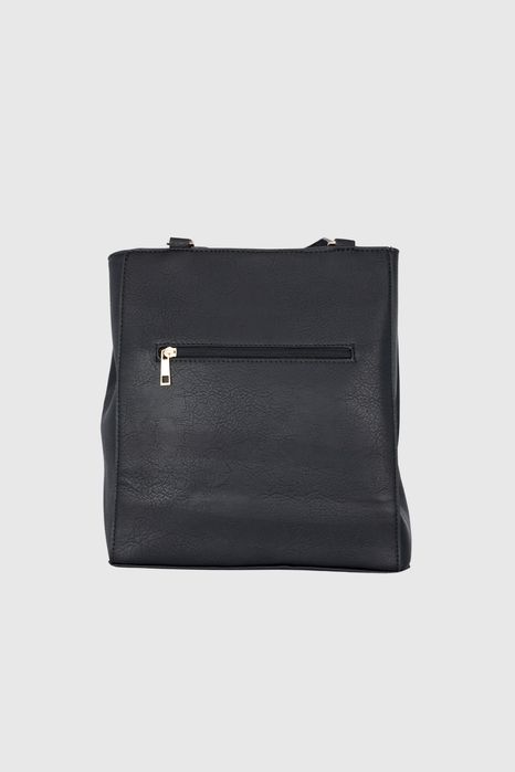 НОВО! ЛИКВИДАЦИЯ! Голяма чанта със златиста катарама в черно