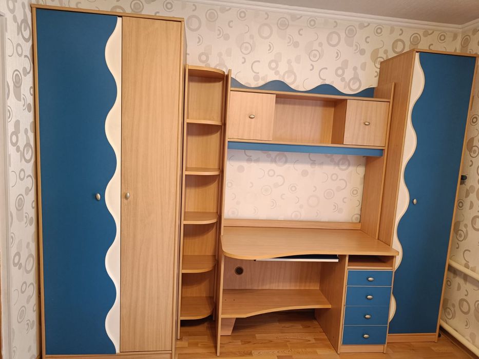 Мебель для детской рабочий компьютерный стол шкаф полки шкафы