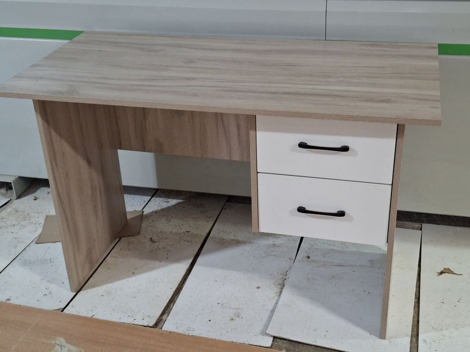 Продам абсолютно новый рабочи стол