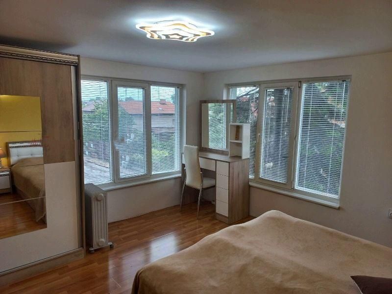 Етаж от къща, под наем, гр. Нови Искър