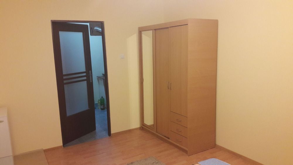 Proprietar vand garsoniera Lipovei , bloc anvelopat de curand!