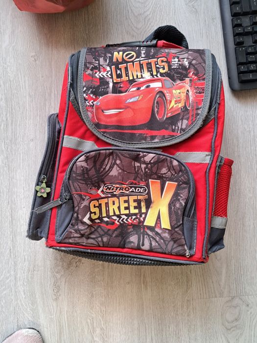 Ученическа раница