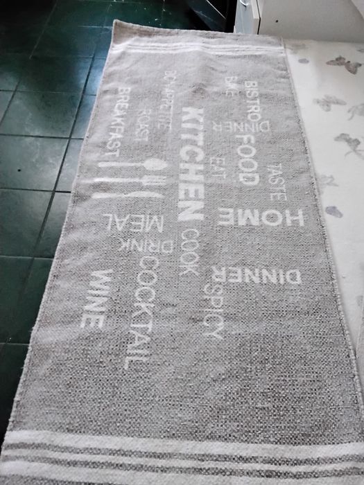 Carpetă de perete