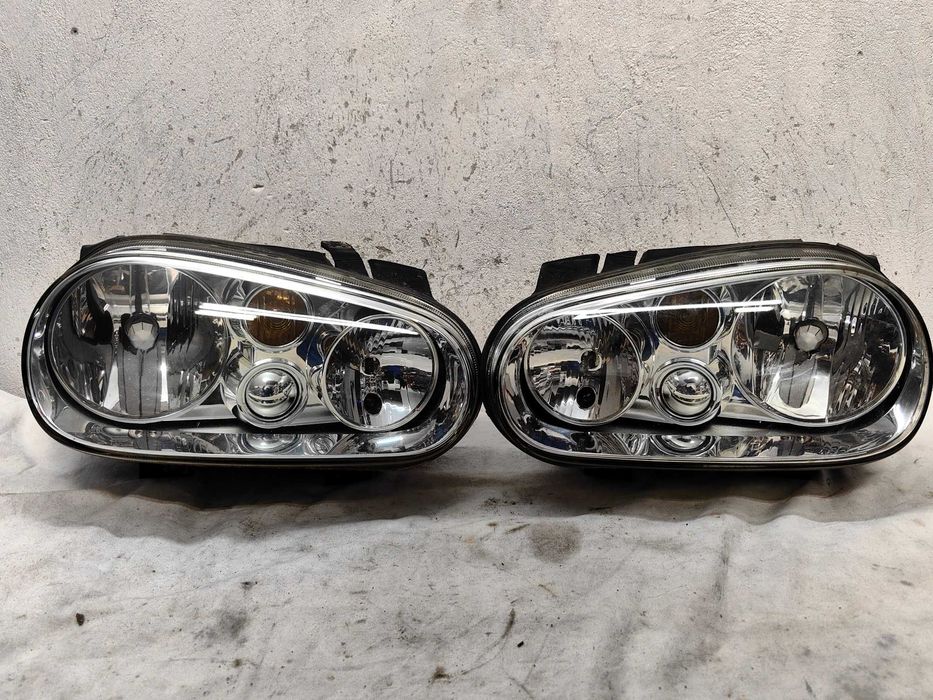 Оригинални фарове Vw Golf 4