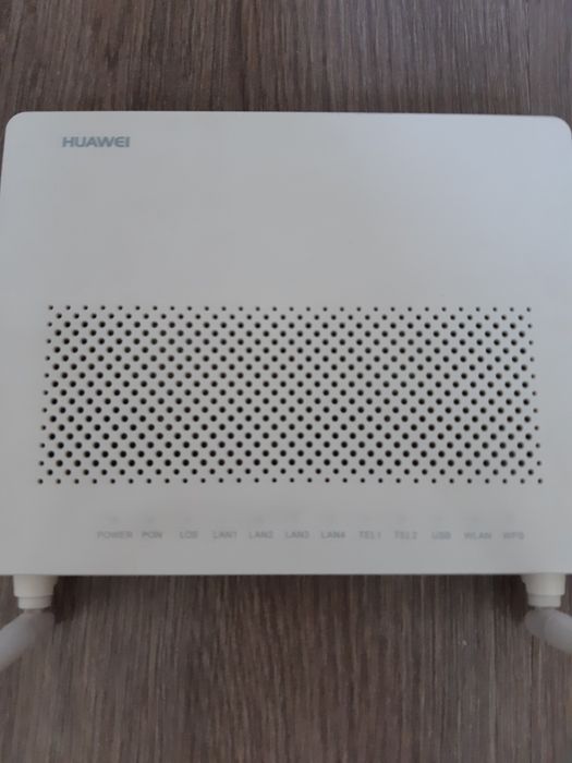Продам роутер Huawei  HG8245