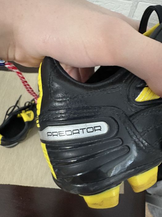 Детски бутонки addias predator 34 номер