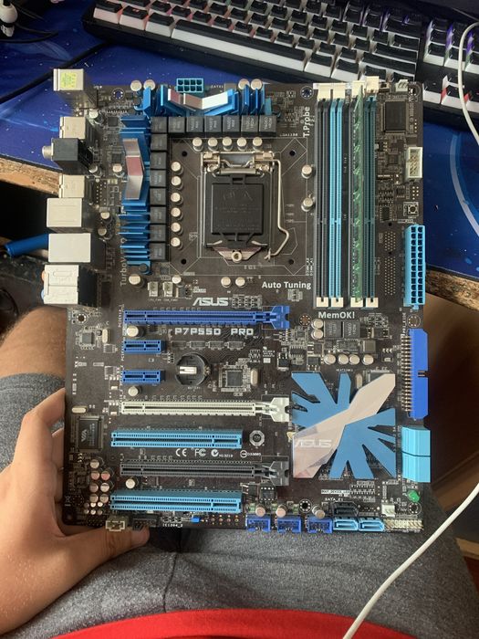 Asus P7P55D PRO Posibil defecta