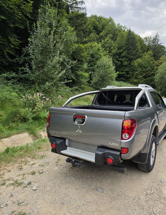 Mitsubishi L200,178 cp,anul 2015,km:165.000.