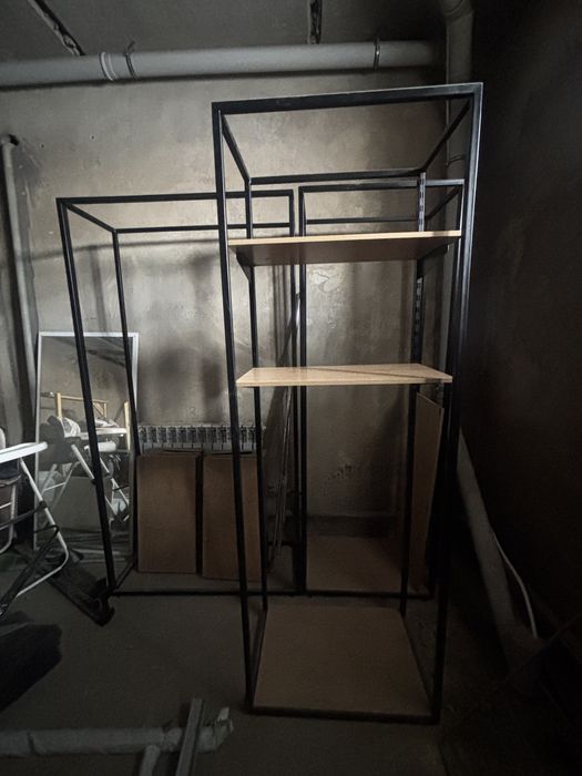 Продам стеллажи