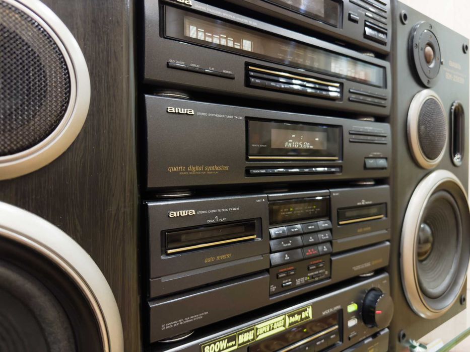 Музыкальный центр  AIWA