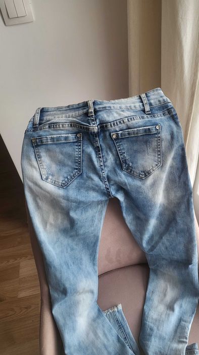 Дамски накъсани дънки