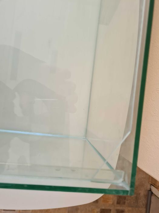 Аквариум 50 литра и компресор, батерия Bosch 1,5Ah, гръб Samsung S10+