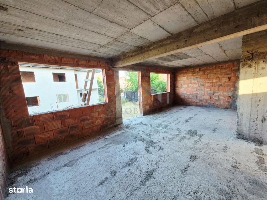 Casa de vanzare cu priveliste frumoasa