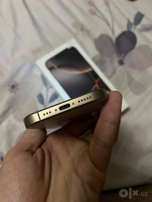 Iphone 16 pro disert titanium