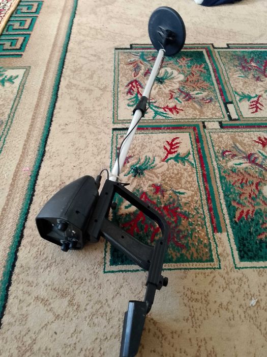 Продам металлоискатель