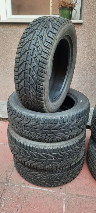 Разпродажба 4броя зимни гуми 195 55 15 8мм перфектни