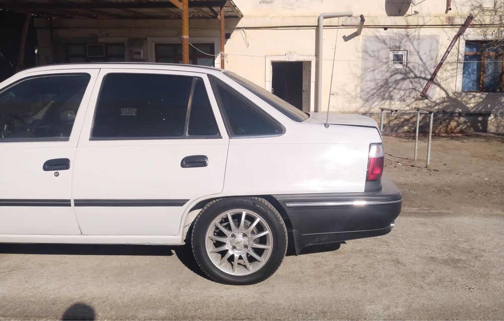 R15 diska sotiladi