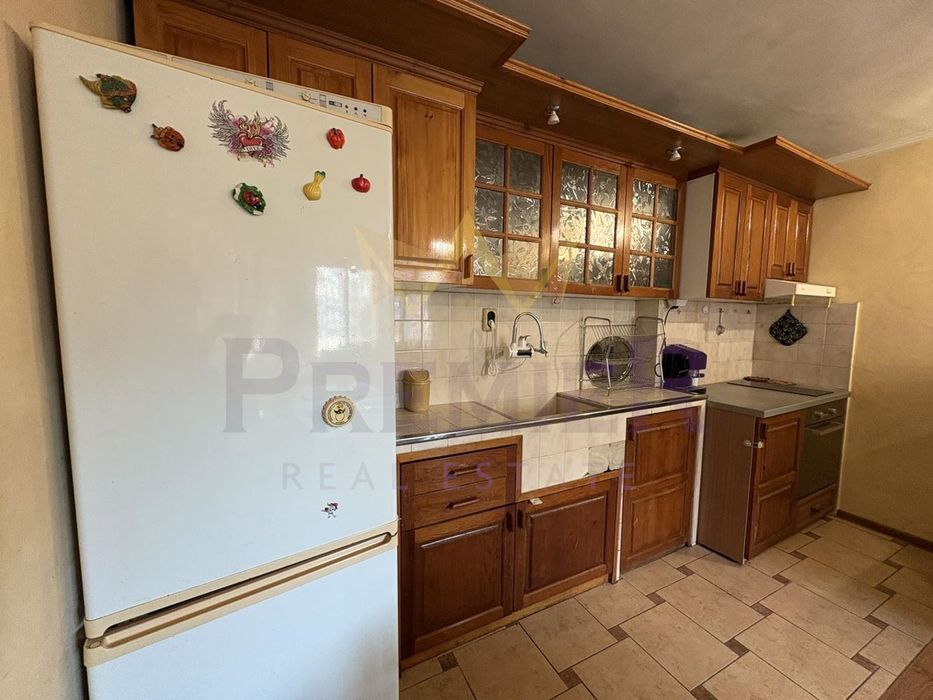 Дава се под наем Двустаен апартамент в Варна, Лятно кино Тракия - 70 кв.м за 408 € - Снимка #1