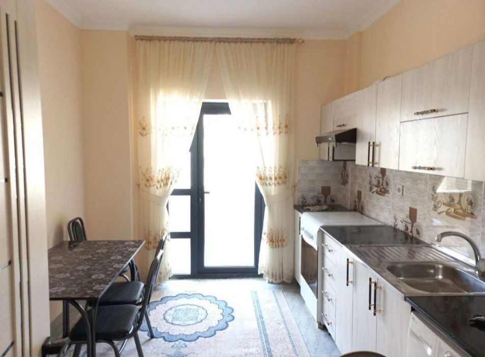 Янги бозор олдида турецкий дом