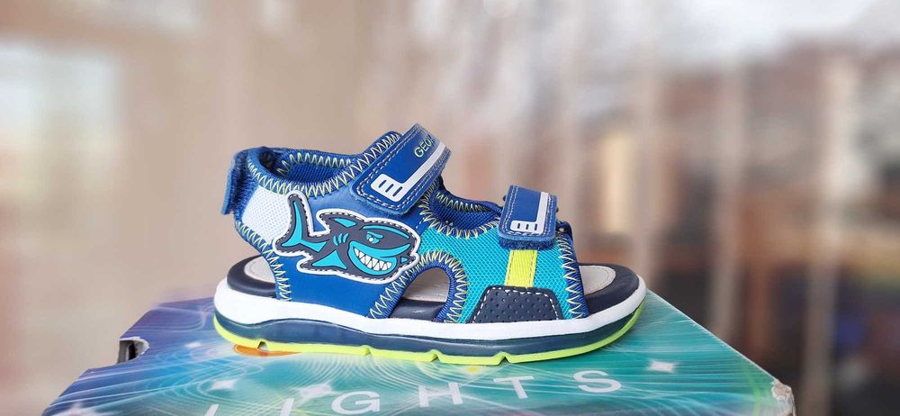 Нови сандали на Geox и Superfit - н. 26