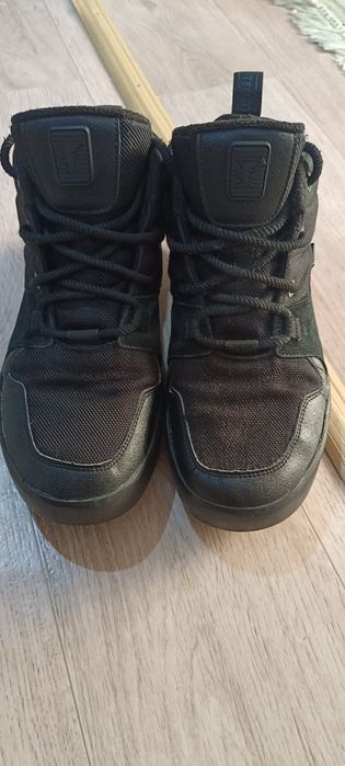 Продаю  всё вместе куртка обувь перчатки