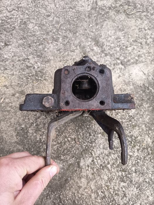 Капак за скоростна кутия уаз 469