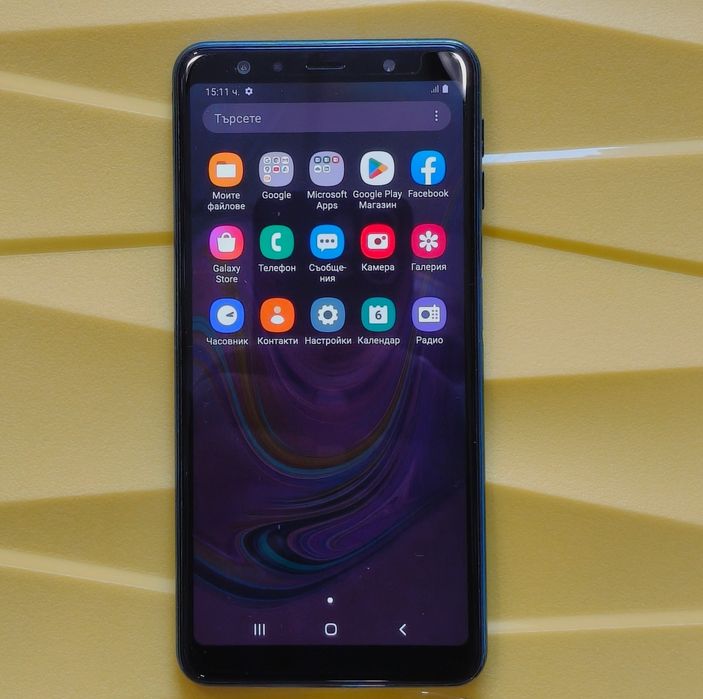 Продавам Samsung Galaxy A7 2018 / SM-A750FN / Dual SIM / Перфектно състояние + 2 кейса